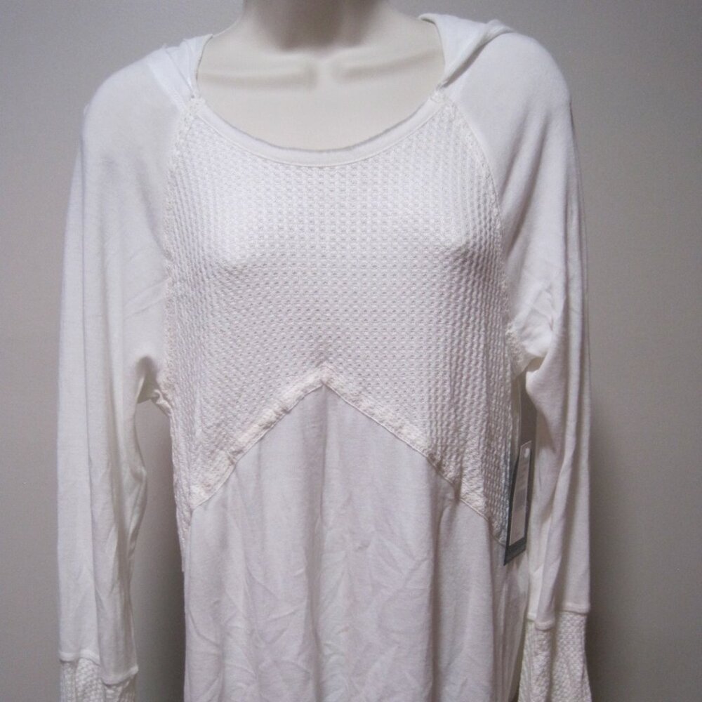 ALMOST FAMOUS WOMENS SIZE EXTRA LARGE CREAM WHITE HOODIE LONG SLEEVE KNIT SHIRT